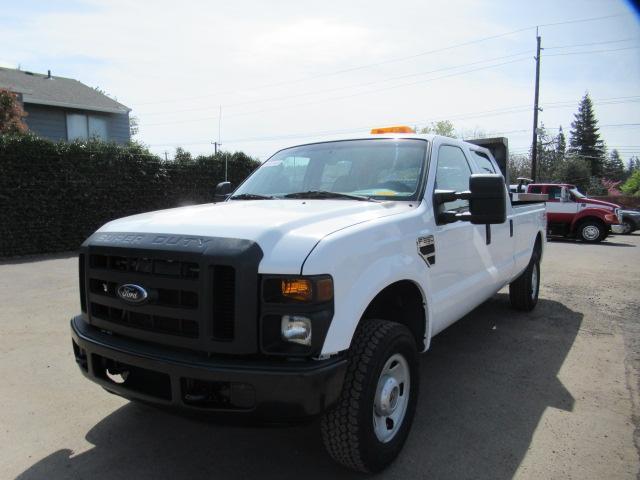 2008 FORD F-350 XL SUPER DUTY CREW CAB & CHASSIS