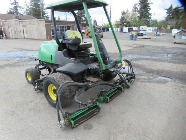 JOHN DEERE 225C GANG MOWER