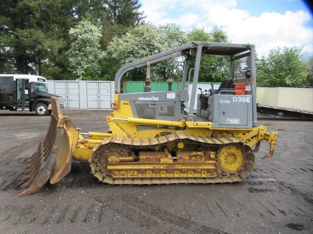 KOMATSU D93E-1 CRAWLER DOZER