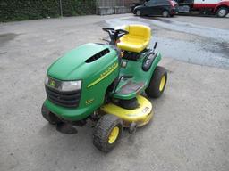 JOHN DEERE L100 5-SPEED RIDE-ON MOWER W/ TRAILER HITCH