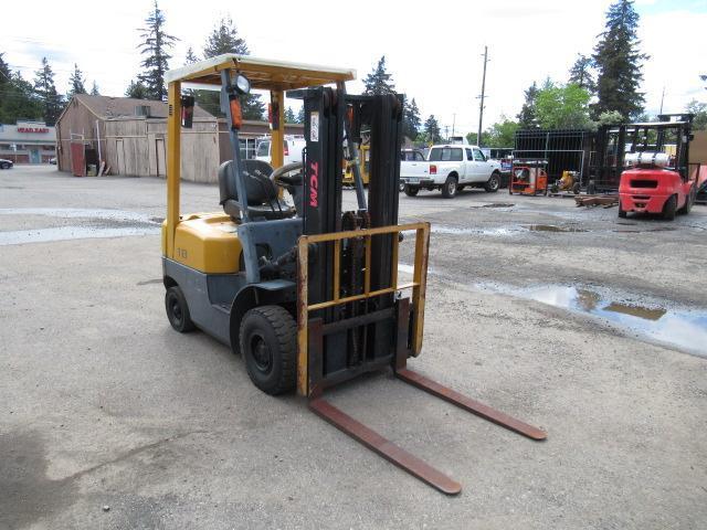 TCM FHG-18-N8 FORKLIFT