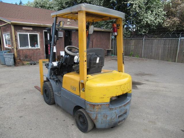 TCM FHG-18-N8 FORKLIFT