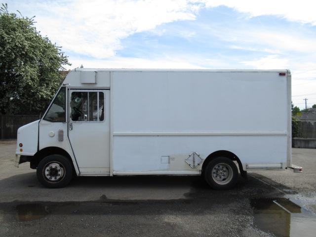 2001 FREIGHTLINER MT45 UTILIMASTER 15' STEP VAN