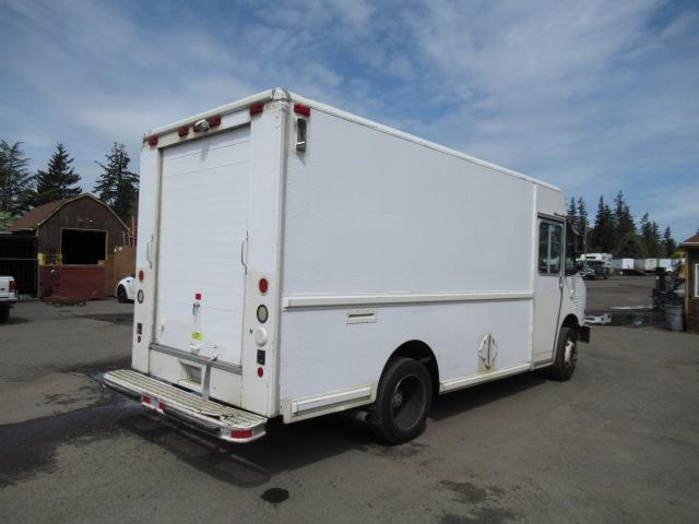 2001 FREIGHTLINER MT45 UTILIMASTER 15' STEP VAN