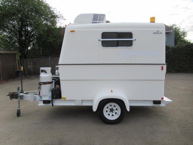 2008 PELSUE 12' SINGLE AXLE FIBER SPLICING ENCLOSED TRAILER