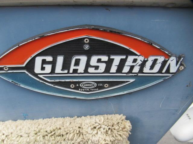 GLASTRON V-152 FUTURA 15' FIBERGLASS BOAT