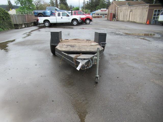 12' SINGLE AXLE FLATBED UTILITY TRAILER