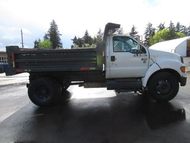 2004 FORD F-650 DUMP TRUCK