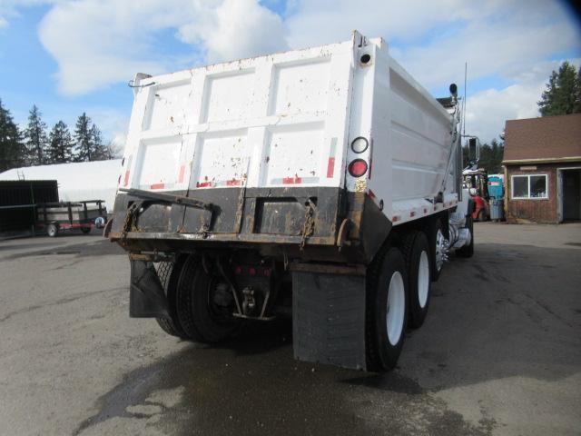 2005 MACK TANDEM AXLE GRANITE DUMP TRUCK