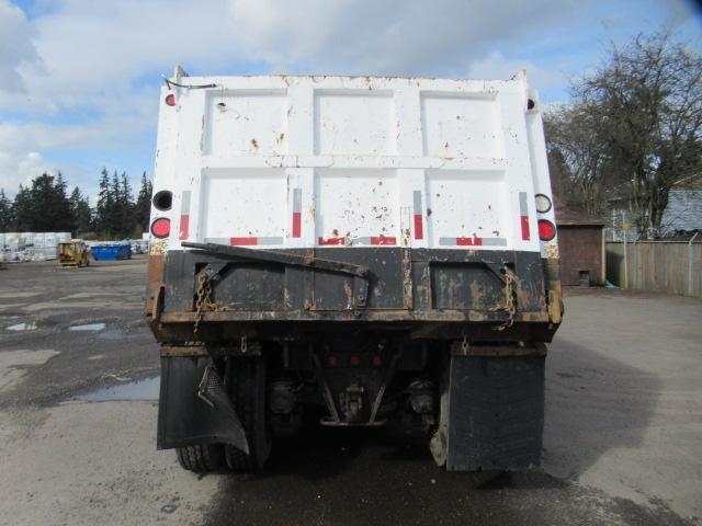 2005 MACK TANDEM AXLE GRANITE DUMP TRUCK