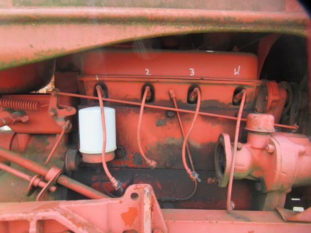 VINTAGE ALLIS CHALMERS 2WD TRACTOR