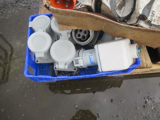 ASSORTED ELECTRICAL INDUSTRIAL RECEPTACLES