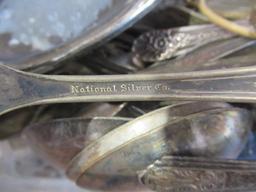 ASSORTED VINTAGE SILVERWARE & EYE GLASSES