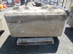 60" X 30" X 33" CONCRETE BARRIER BLOCK