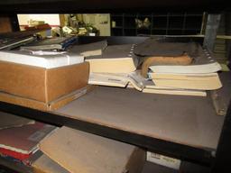 CONTENTS OF SHELF - ASSORTED GASKETS & FLEXPLATES