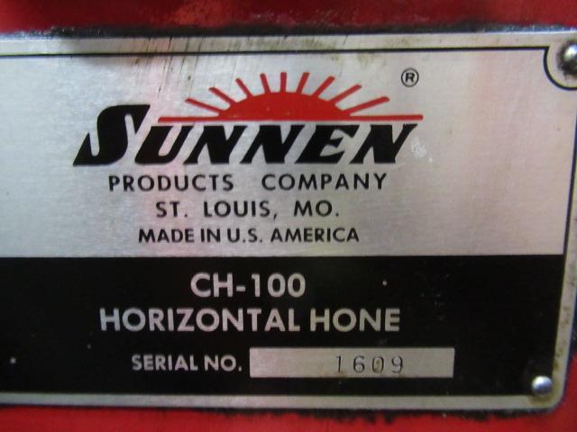 SUNNEN CH-100 HORIZONTAL HONE W/ (4) ASSORTED SIZE MANDRELS & RACK
