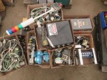 BULLETIN 150 SMART MOTOR CONTROLLER & ASSORTED ELECTRICAL CONTROLLERS, JUNCTION BOXES, SWITCHES,
