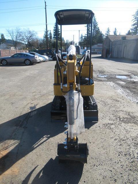 2024 AGT H15R MINI EXCAVATOR (UNUSED)