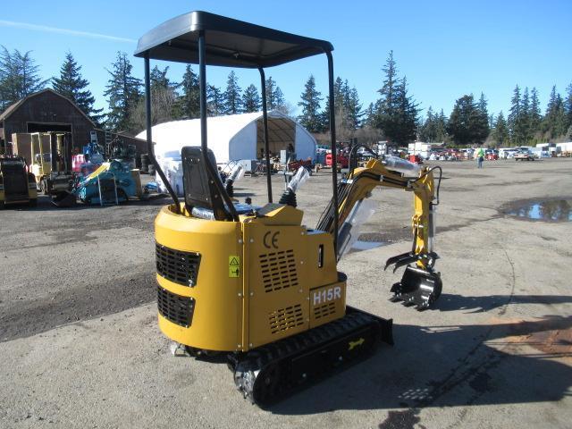 2024 AGT H15R MINI EXCAVATOR (UNUSED)