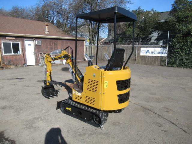 2024 AGT H15R MINI EXCAVATOR (UNUSED)