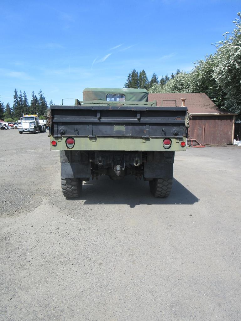 1985 AM GENERAL M923 4X4 5-TON MILITARY TRUCK
