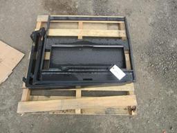 2025 FUTURE MINI SKID STEER FORK ATTACHMENT W/ 30'' X 2 3/4'' FORKS (UNUSED)