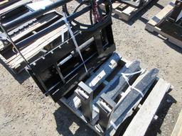2025 FUTURE FT-CYHC MINI SKID STEER SIDE SHIFT FORK ATTACHMENT W/ 30'' X 3'' FORKS (UNUSED)