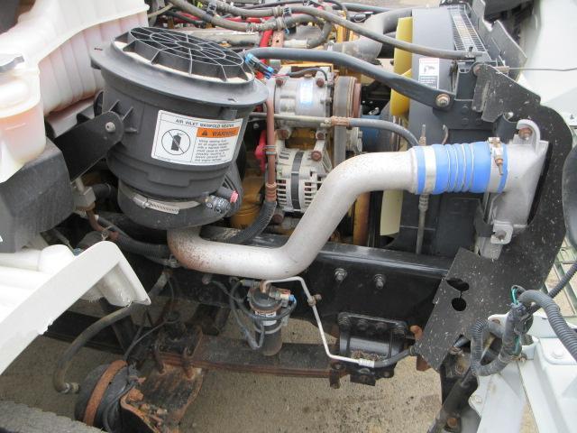 2007 FREIGHTLINER M2 BUSINESS CLASS TANDEM AXLE CAB & CHASSIS