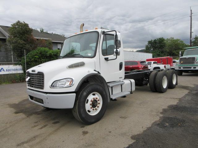 2007 FREIGHTLINER M2 BUSINESS CLASS TANDEM AXLE CAB & CHASSIS