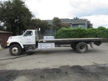 1995 FORD F-800 FLATBED TRUCK