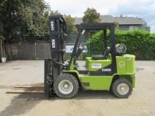 CLARK GPX40 FORKLIFT