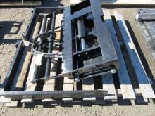 2025 FUTURE FT-CYHC MINI SKID STEER SIDE SHIFT FORK ATTACHMENT W/ 30'' X 3'' FORKS (UNUSED)