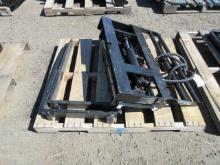 2025 FUTURE FT-CYHC MINI SKID STEER SIDE SHIFT FORK ATTACHMENT W/ 30'' X 3'' FORKS (UNUSED)