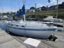 1968 CALMARINE CAL 28 SAILBOAT