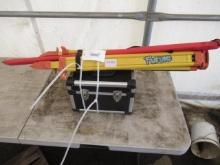2025 FUTURE LASER LEVEL W/ TRIPOD STAND & MEASURING STICK (UNUSED)
