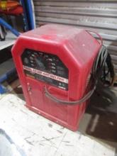 LINCOLN AC-225 ARC WELDER W/ LEADS