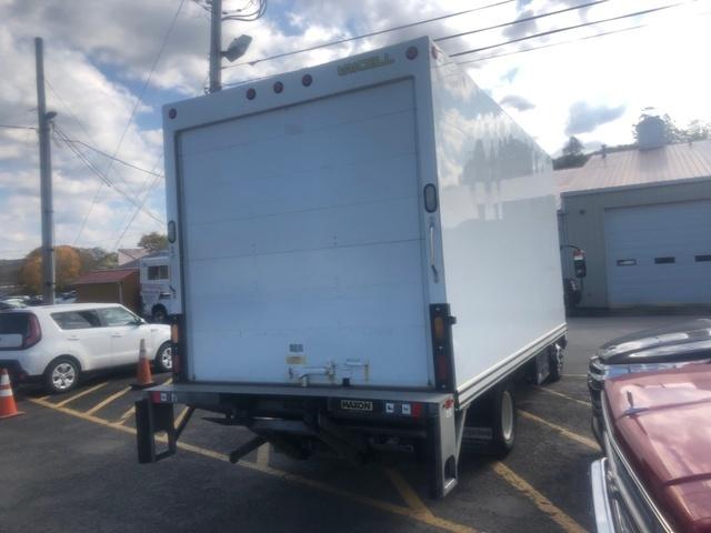 2018 ISUZU  NPR UNICELL BOX UC