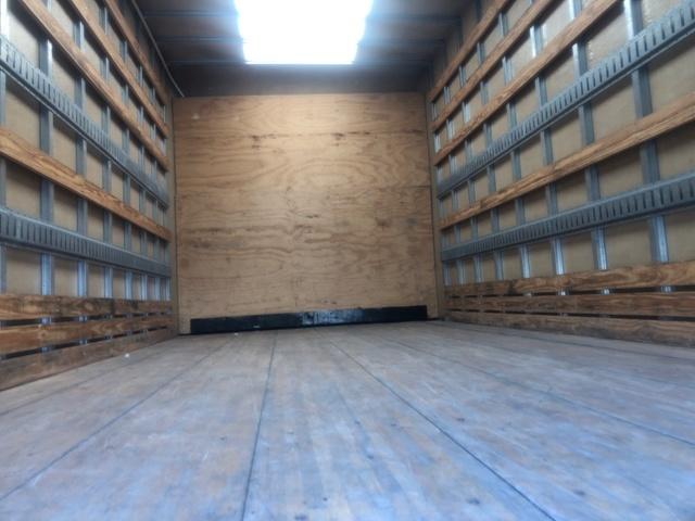 2018 ISUZU  NPR UNICELL BOX UC