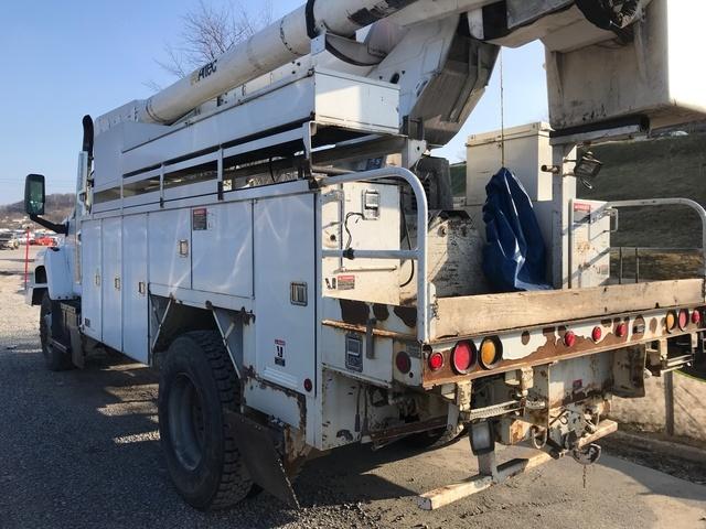 2006 GMC    C8500 ALTEC BUCKET