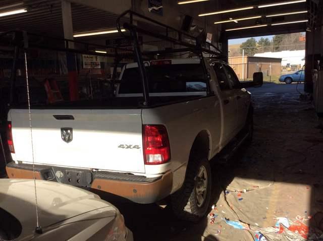 2014 RAM    2500 4X4 CREWCAB T