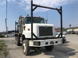 2003 INTERN 5600I FLATBED 5600
