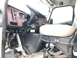 2003 INTERN 5600I FLATBED 5600