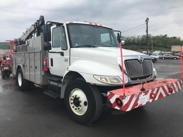 2002 INTERN 4400 IMT CRANE 382