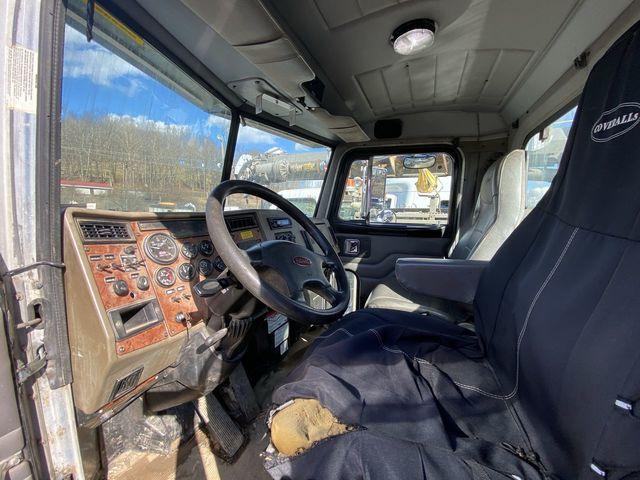 2005 PETERB 330 SERIES ROAD TR