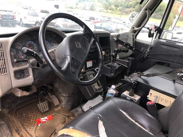 2009 INTERN 4400 ALTEC DIGGER