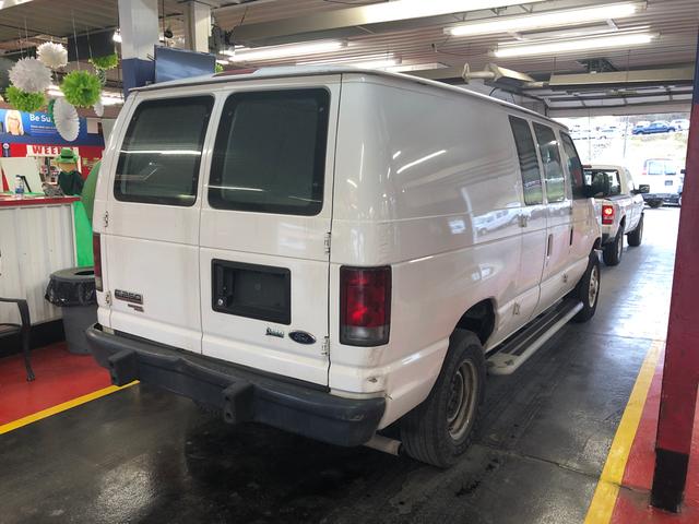 2014 Ford E250 Vans ECONOLIN