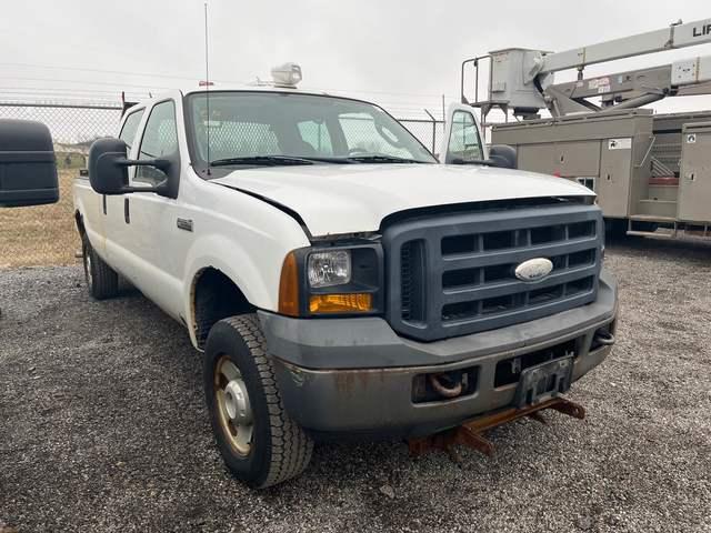 2006 FORD F250SD XL CREW CAB
