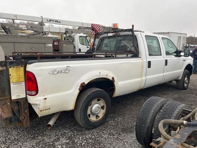 2006 FORD F250SD XL CREW CAB