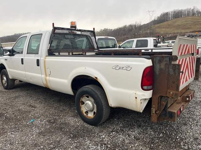2006 FORD F250SD XL CREW CAB
