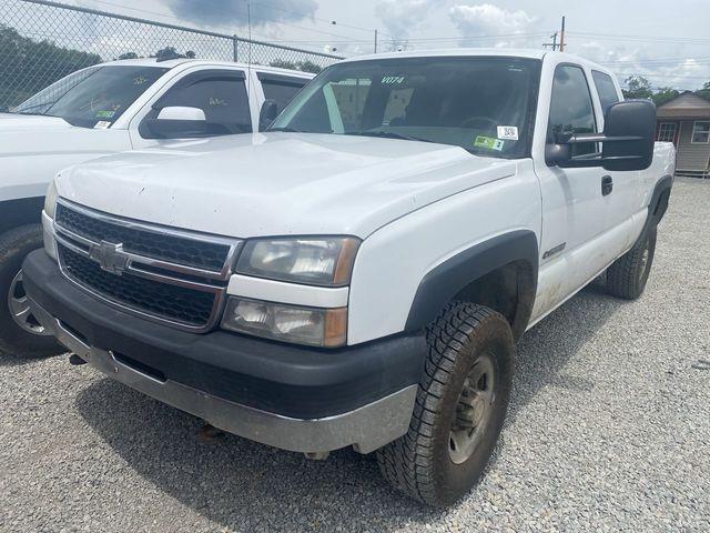 2006 Chevrolet Silverado 2500 LS